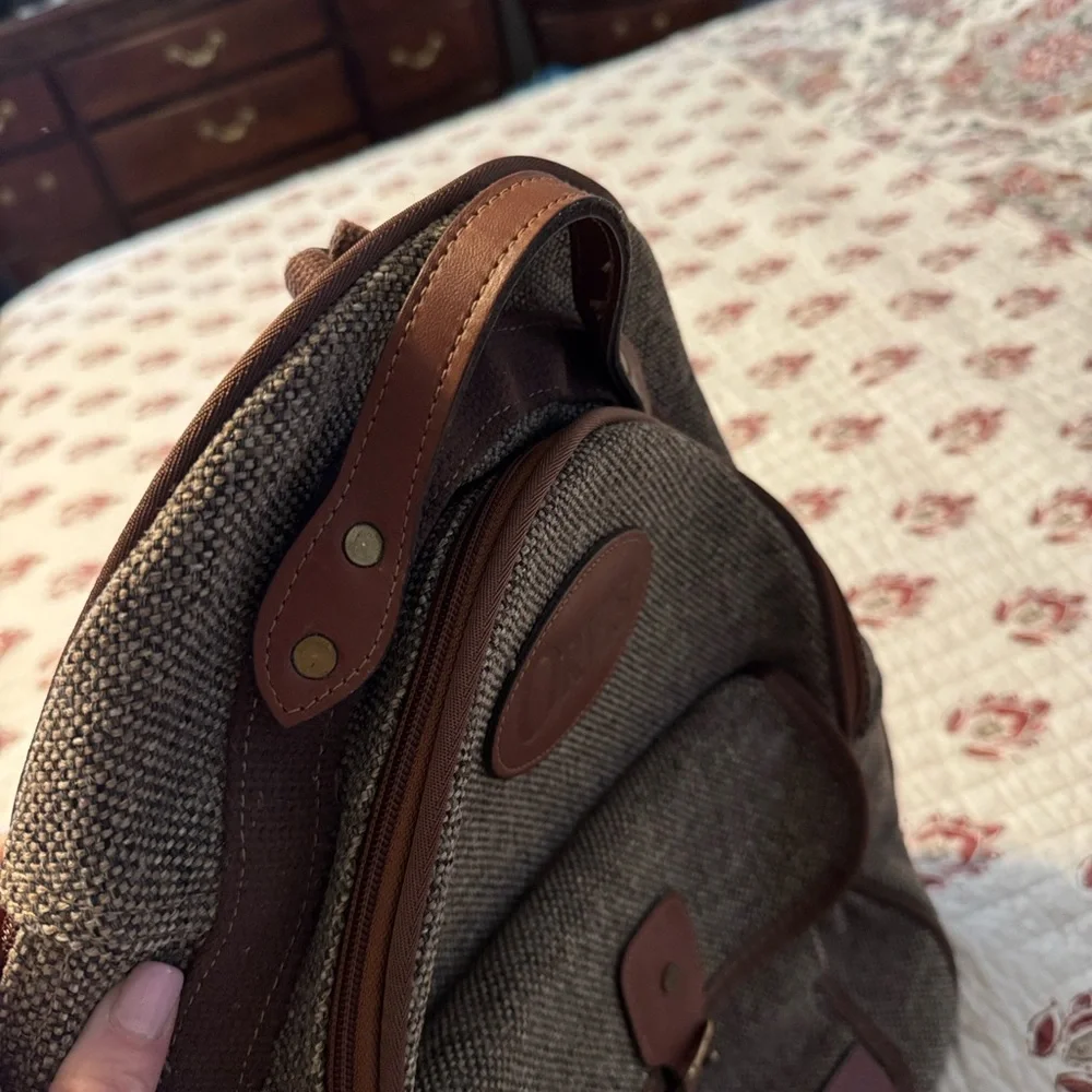 Orvis Leather and Tweed Backpack - Picture 8 of 11